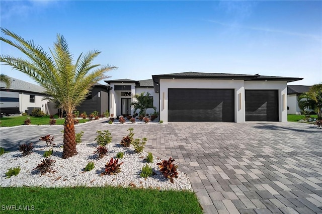 view of front of house featuring a garage