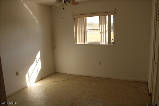 empty room with ceiling fan