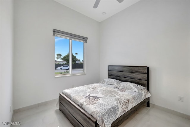 bedroom with ceiling fan