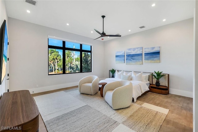 bedroom with ceiling fan