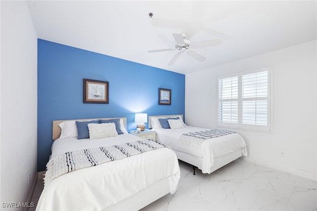 bedroom with ceiling fan