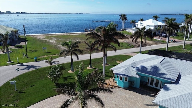 bird's eye view featuring a water view