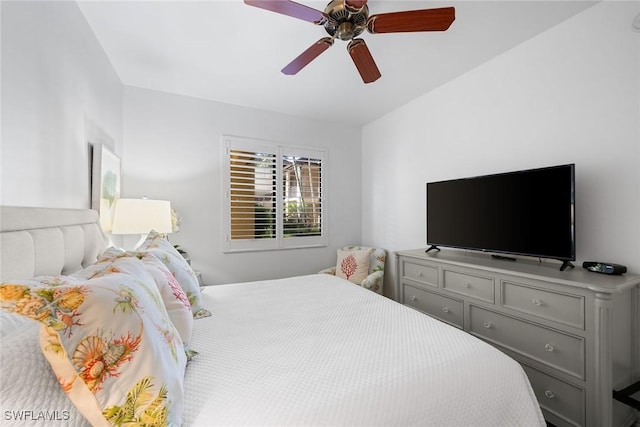 bedroom featuring ceiling fan