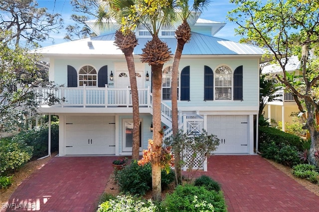 view of front of home featuring a garage