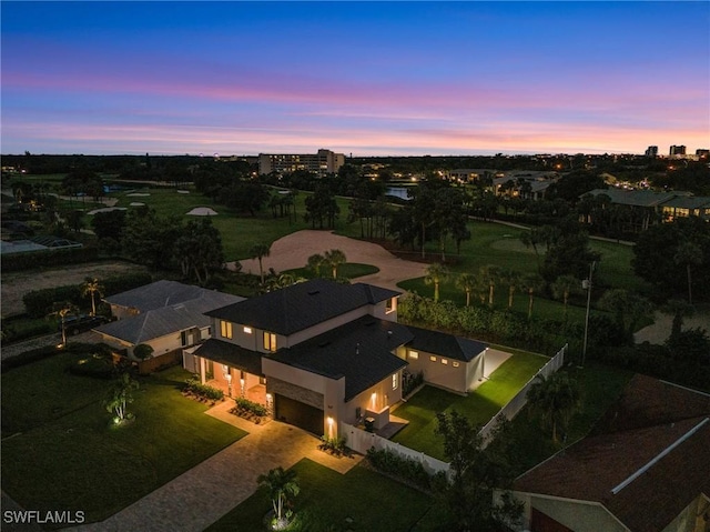 view of aerial view at dusk