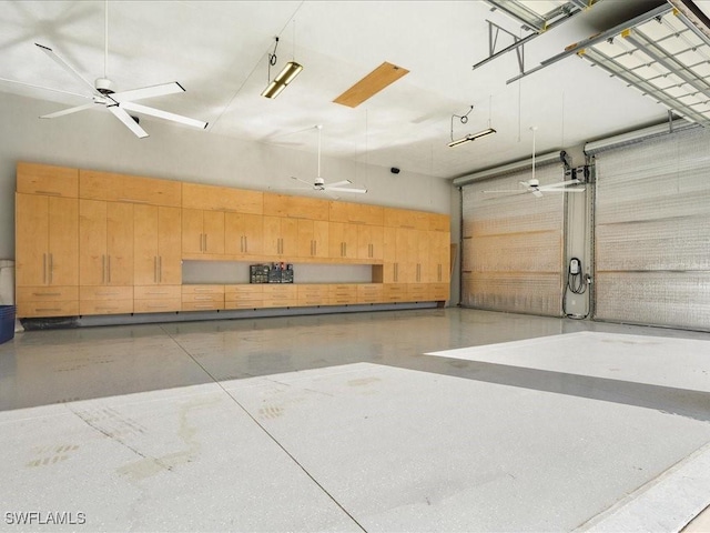 garage with ceiling fan