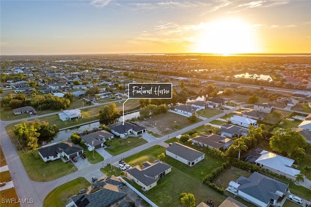 view of aerial view at dusk