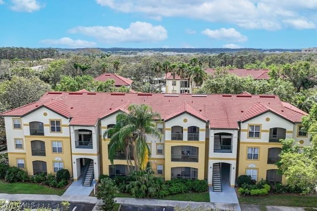 view of mediterranean / spanish-style home