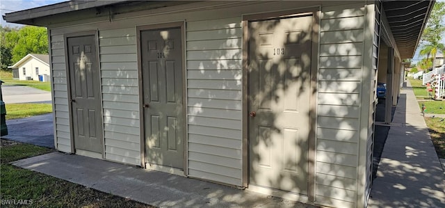 view of outbuilding