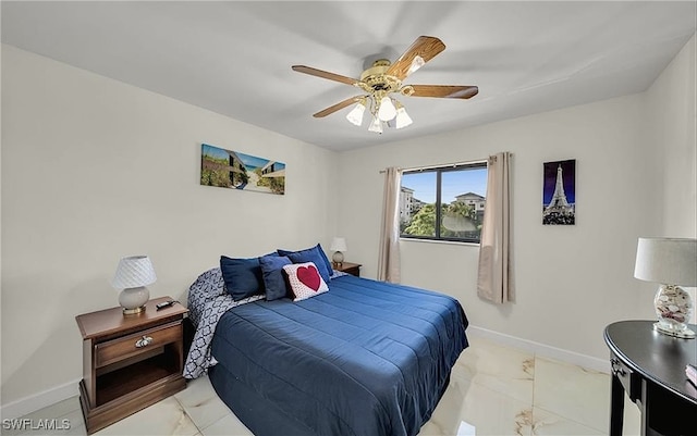 bedroom with ceiling fan