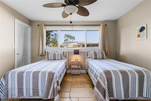 bedroom with ceiling fan