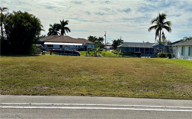 Listing photo 3 for 1902 Everest Pkwy, Cape Coral FL 33904