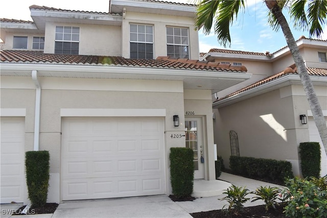 view of front of house with a garage