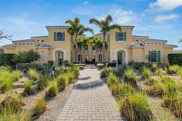 view of mediterranean / spanish-style house