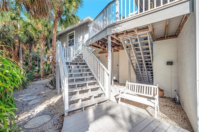 entrance to property featuring a deck