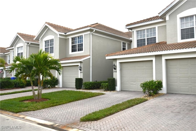 view of front of house with a garage