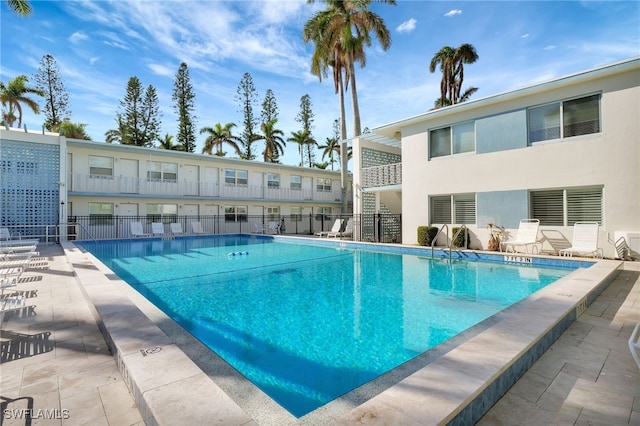 view of swimming pool