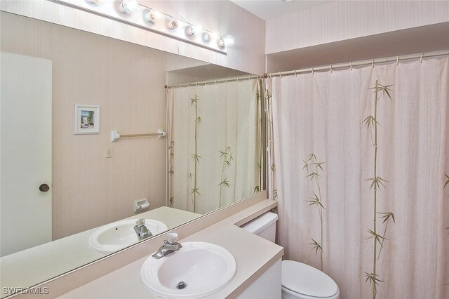 102 Mcgregor Park Cir Unit 102, Fort Myers, FL 33908 - bathroom featuring vanity and a shower with curtain