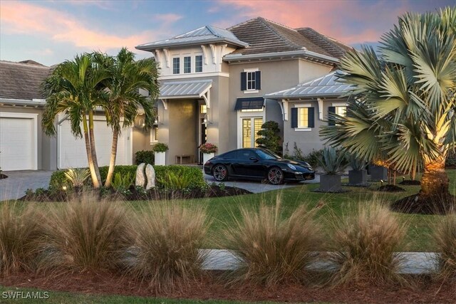 view of front facade featuring a garage