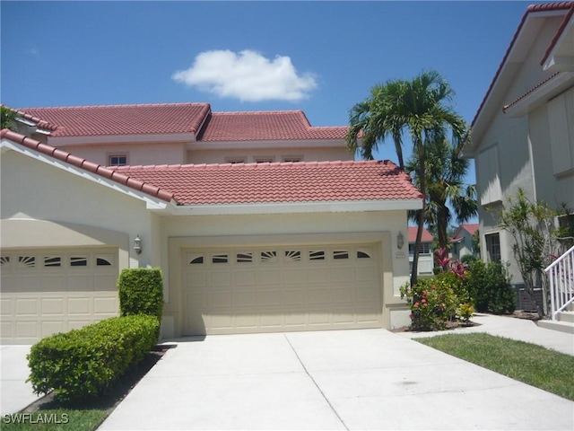 view of mediterranean / spanish-style home