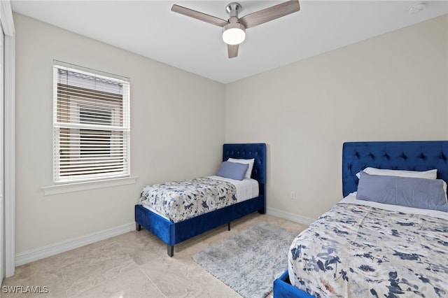 bedroom with ceiling fan