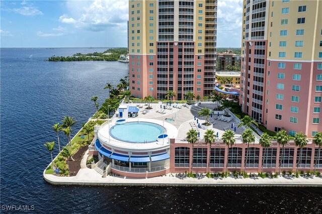 bird's eye view featuring a water view