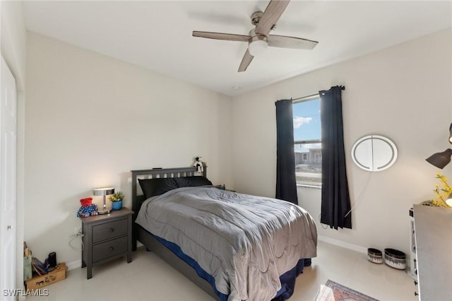 bedroom featuring ceiling fan