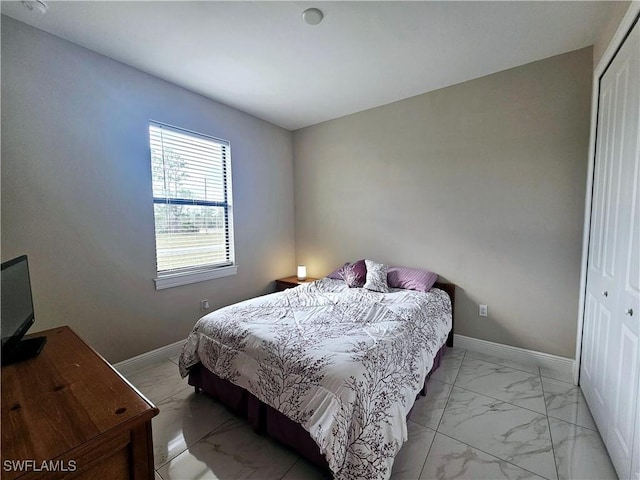 bedroom featuring a closet