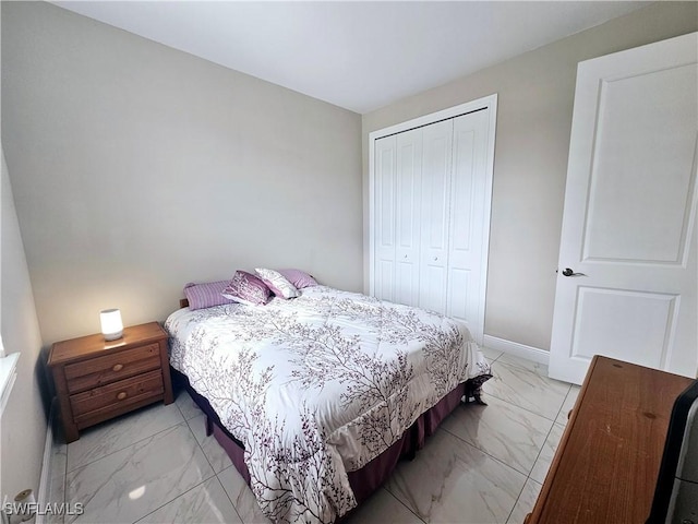 bedroom featuring a closet