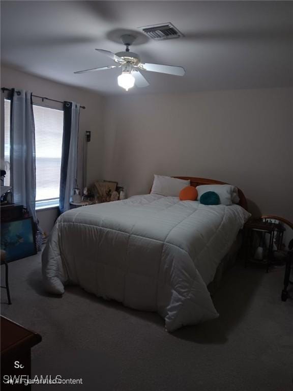 bedroom featuring ceiling fan