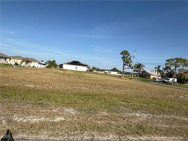 Listing photo 3 for 1425 NW 31st Pl, Cape Coral FL 33993