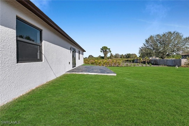 view of yard with a patio