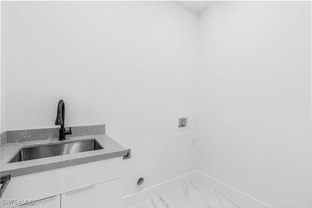 laundry room with sink and hookup for a washing machine