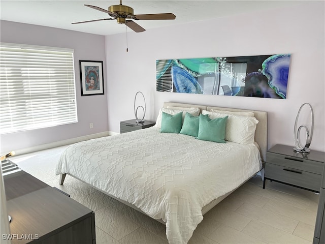 bedroom with ceiling fan