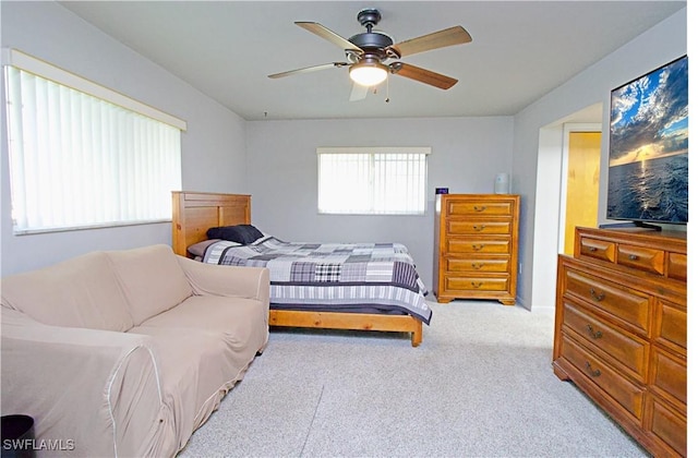 bedroom with ceiling fan