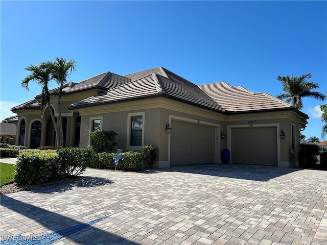 view of front of house featuring a garage