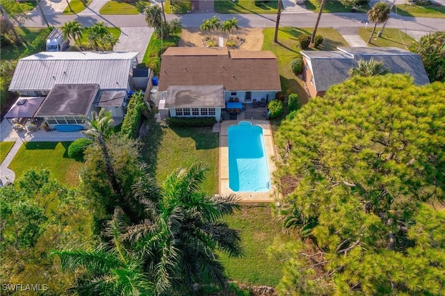 2484 10th St N, Naples, FL 34103 - aerial view of property and surrounding area with a pool area