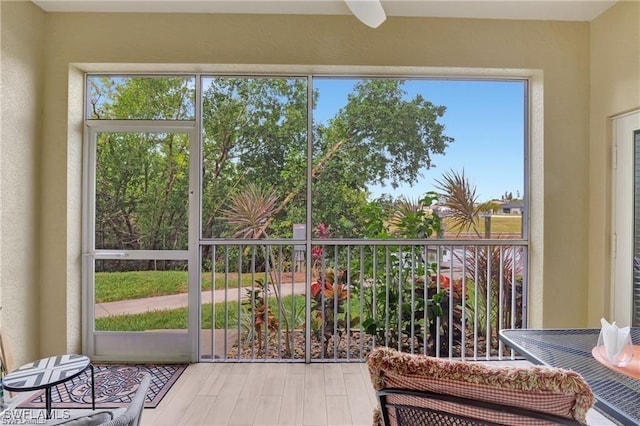 view of sunroom / solarium