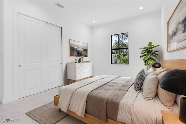 bedroom featuring a closet