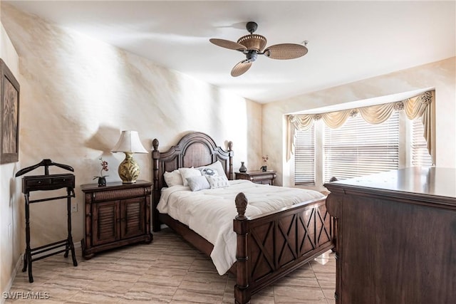 bedroom with ceiling fan