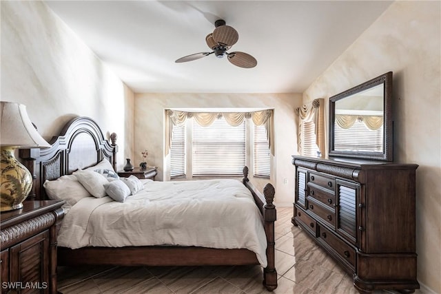 bedroom with ceiling fan