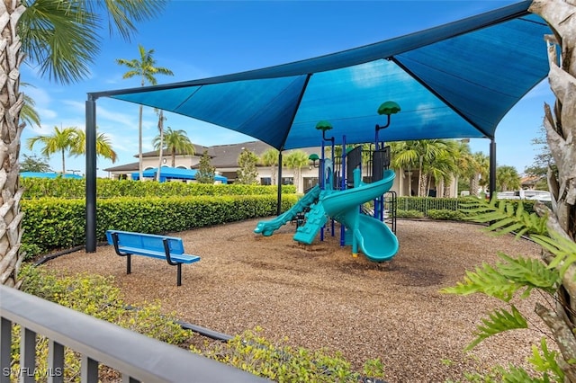10064 Chesapeake Bay Dr, Fort Myers, FL 33913 - view of communal playground