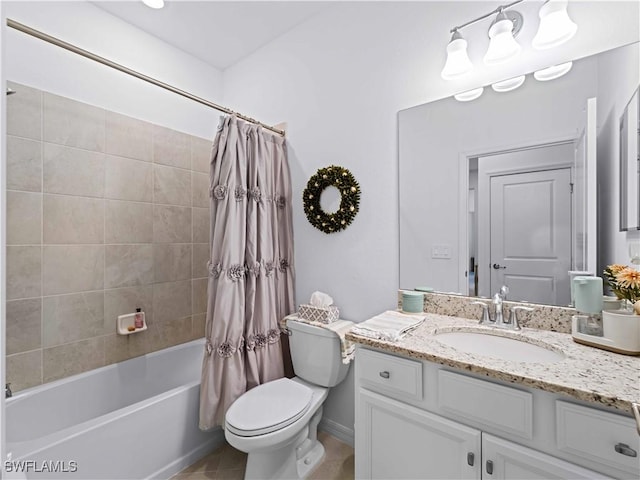 full bathroom with shower / tub combo with curtain, vanity, and toilet