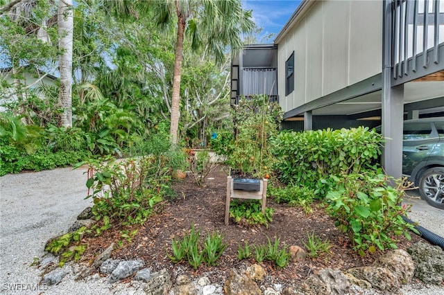 2511 Estey Ave Unit E4, Naples, FL 34104 - view of yard