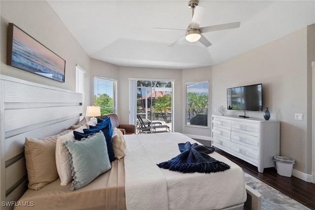 bedroom with ceiling fan