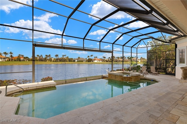 view of swimming pool with an in ground hot tub, a water view, a patio area, and a lanai