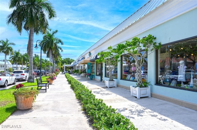 532 4th Ave S Unit 2, Naples, FL 34102 - surrounding community