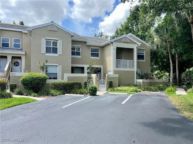 view of townhome / multi-family property