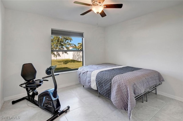 bedroom with ceiling fan