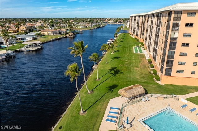 bird's eye view with a water view